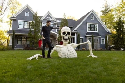 🎃Halloween sale 🔥 Towering Skeleton with LED Eyes u0026 Haunting Sounds👻
